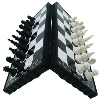 1 Set Mini International Chess Folding Magnetic Plastic Chessboard Board Game Portable Kid Toy Portable Outdoor Chess Set